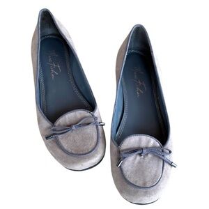 4/$20 Marc Fisher flats size 9